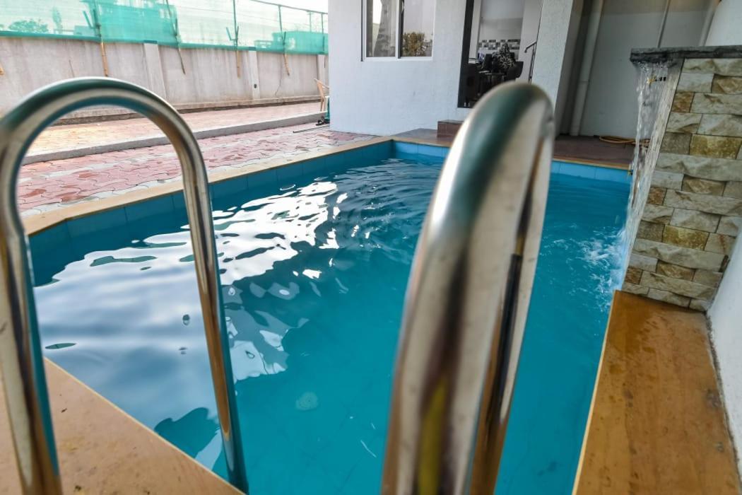 Empyrean Stays Ll Goodluck Bungalow Ll 2Bhk Ll Pool Ll Lonavla Exterior foto